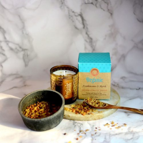 Candela in cera di Soia con frammenti di Incenso e Mirra 200 grammi